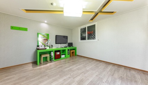 Room (Ondol-Individual heating (100% hot sp)
