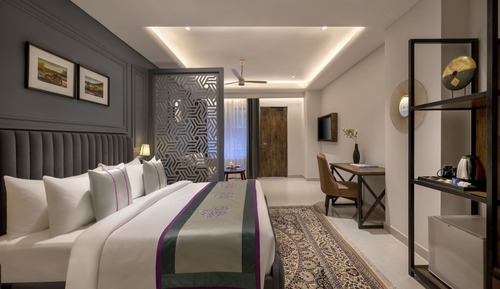 Superior Room with Garden View