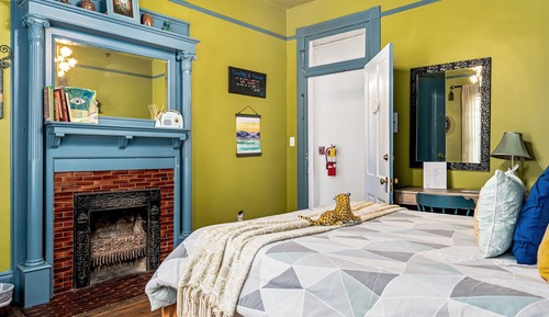 Signature Room