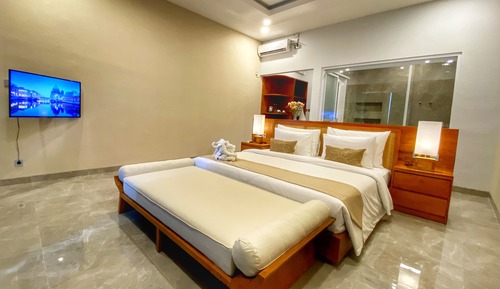 Deluxe Villa