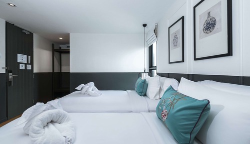 Deluxe Twin Room