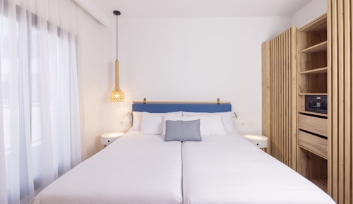 Superior Apartment, 1 Bedroom, Terrace (2 adults and 1 child)