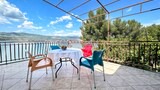 Apartment (Vini - direct by the sea and free par)