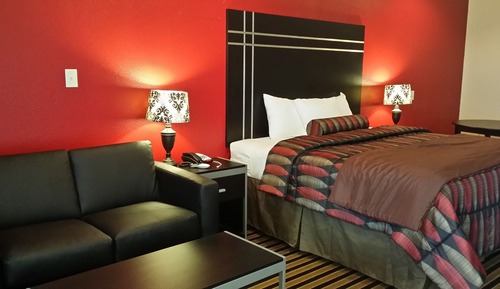 Basic Single Room, 1 King Bed, Handicap Accessible