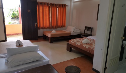 Deluxe Quadruple Room