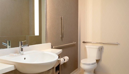 Suite, Multiple Beds (Mobility Accessible, Tub)