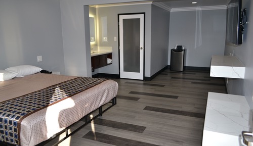 Standard Room, 1 King Bed, Non Smoking