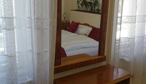 Classic Triple Room, Private Bathroom