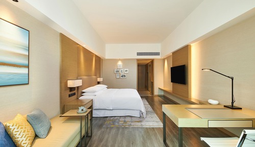Executive Room, 1 King Bed, River View, Executive Level