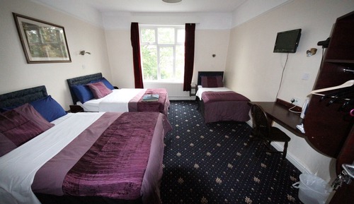 Family Room, Ensuite
