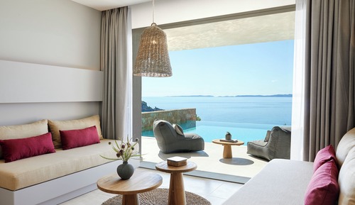 One Bedroom Suite Private Pool Sea View