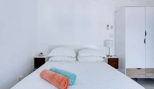 Economy Queen Room