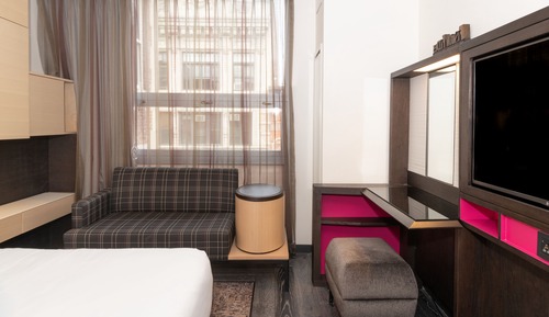 Room, 1 King Bed, City View