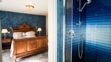 Deluxe Double Room, Ensuite (Bedroom 11)