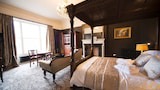 Honeymoon Suite, Ensuite, Garden View (Bedroom 6)