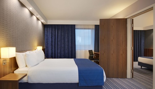 Standard Room (Free Hot Breakfast)