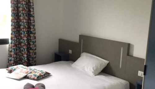 Room, Multiple Beds
