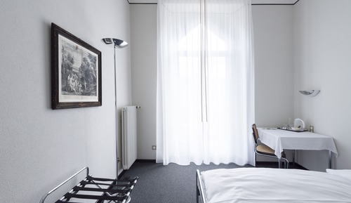 Single Room (Villa Semiramis)