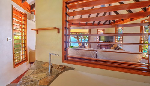 Beachfront Honeymooner