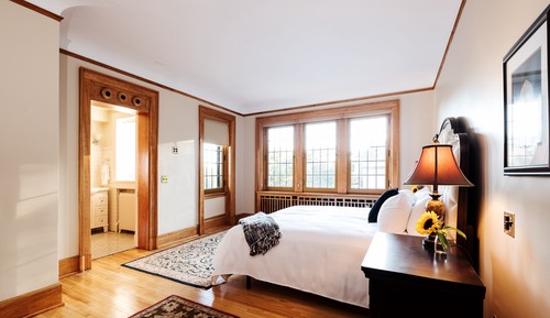 Suite 204