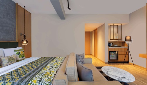 1 King Bed with Private Garden