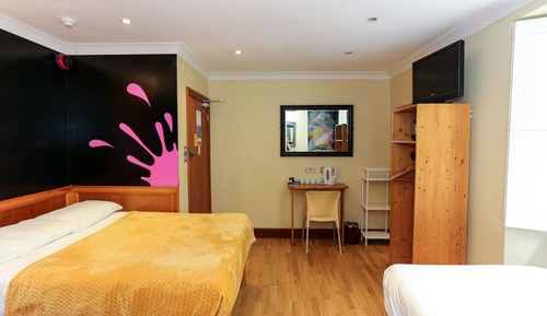 Family Suite, Ensuite (Quin)