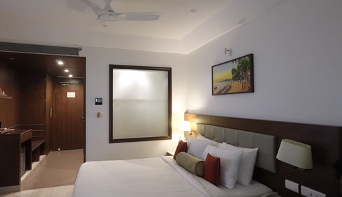 Deluxe Double Room, Balcony, Pool View