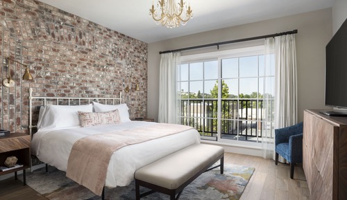 Room, 1 King Bed, Accessible, Courtyard View