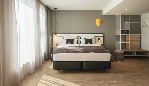 Premium Room, 1 Queen Bed with Sofa bed (Up to 3 Adults)