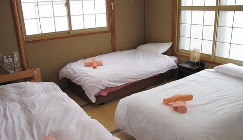 Triple Room, Shared Bathroom
