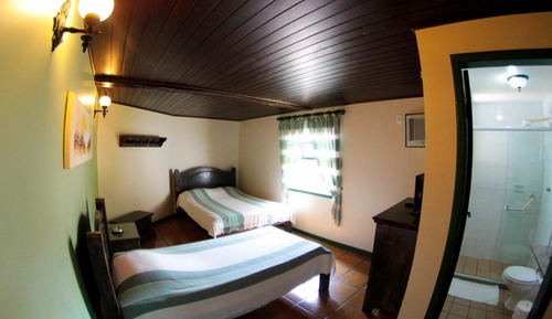 Triple Room (1 Double bed + 1 Single bed)