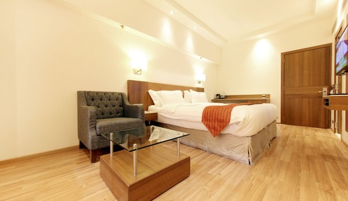Superior Room, 1 King Bed