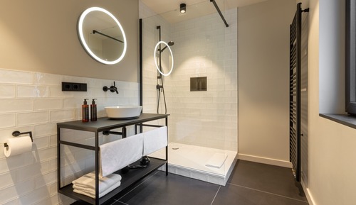 Double Room (1)