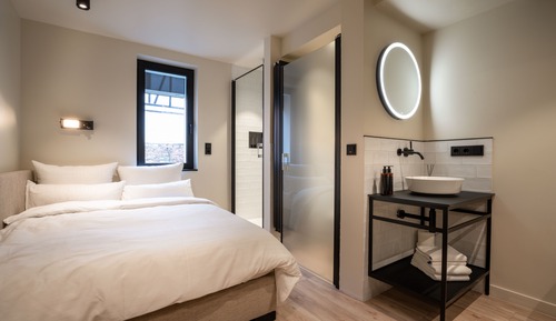 Single Room (3)