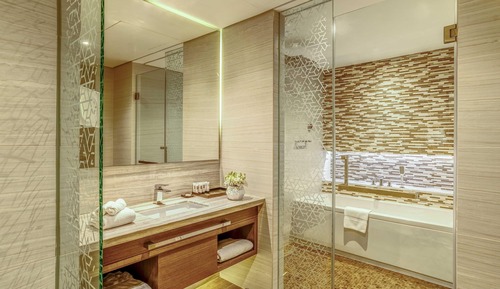 Deluxe Room, 2 Twin Beds, Lagoon View