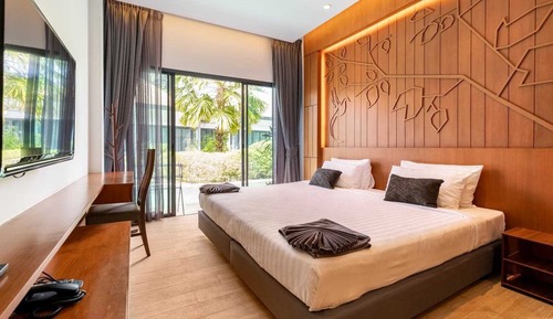 1 Bedrooms, Pool Access