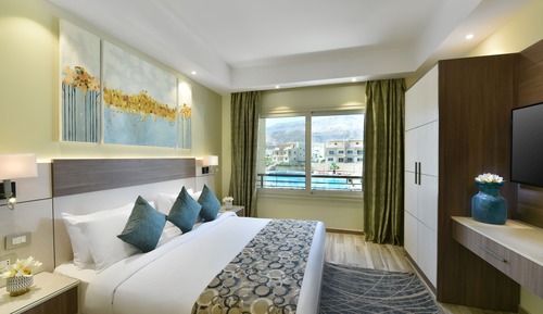 3 Bedroom Chalet Sea View