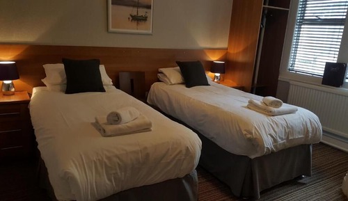 Standard Twin Room