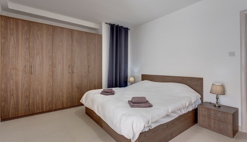 Apartment (1 Bedroom)