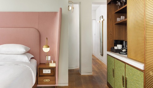 Superior Suite (Cool Corner)