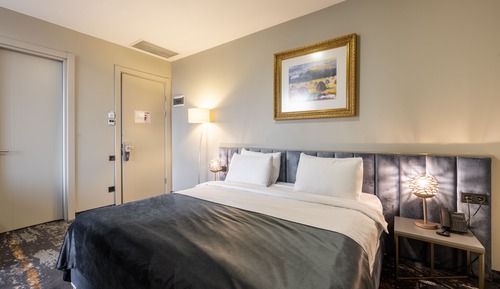 Junior Suite, Terrace, City View