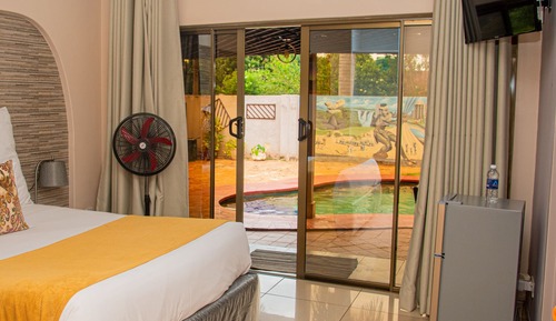 Exclusive Double Room, 1 Queen Bed, Non Smoking, Pool View