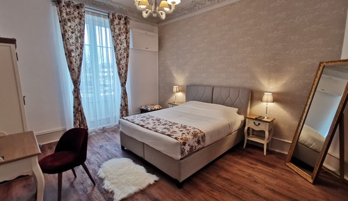 Classic Suite (2)