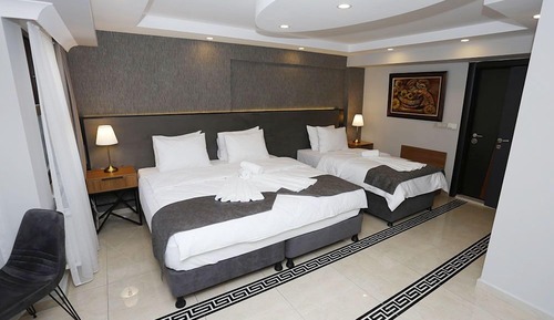 Deluxe Triple Room, Non Smoking