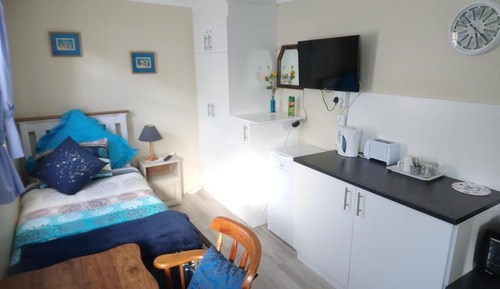 Deluxe Single Room