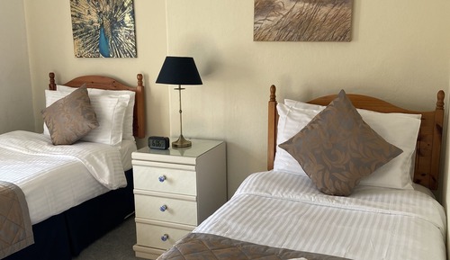 Comfort Twin Room