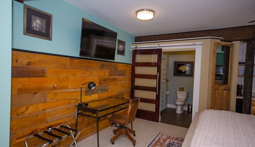 Romantic Suite, 1 King Bed, Kitchenette, Ground Floor (Barlow)