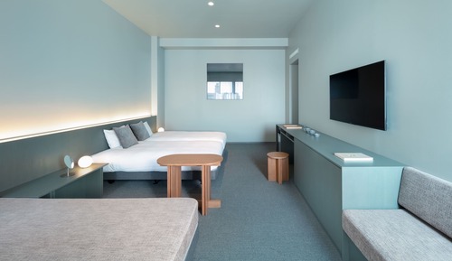 Superior with Relaxing Bathroom