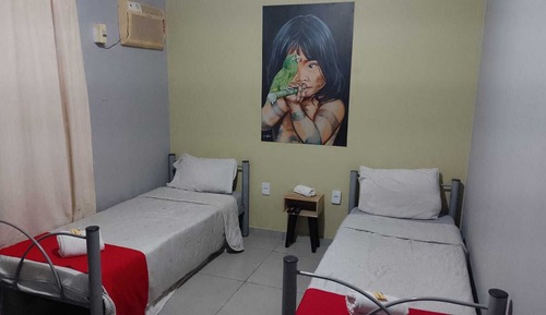 Standard Room (Shared bathroom)
