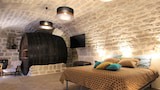 Exclusive Room (Tonneau)